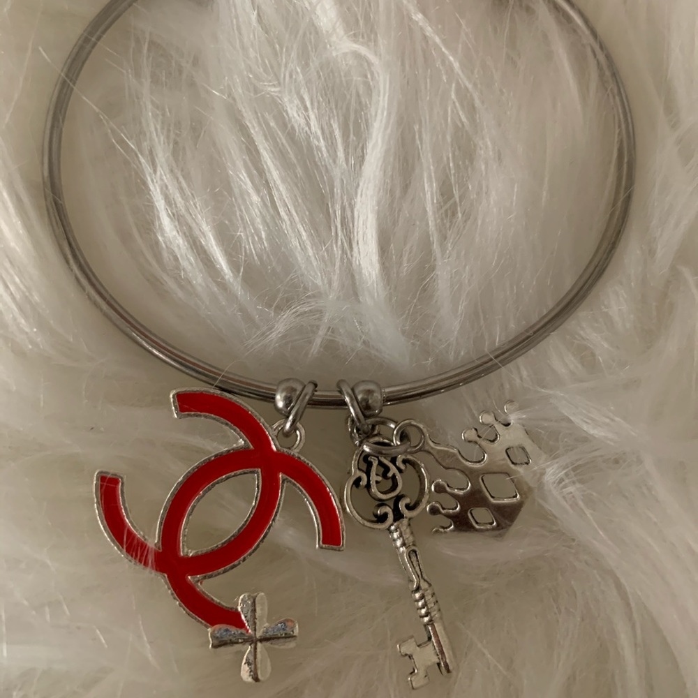 FabBangle - Picture 2 of 16